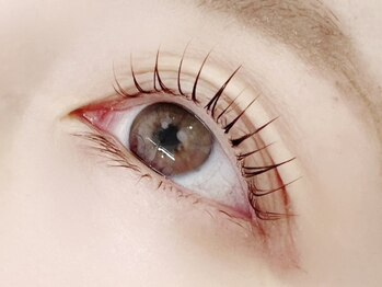 マケア 天神大名店(Makea)の写真/大きく見せるだけのアイメイクは卒業！自然＆印象的な”大人まつ毛”に[マスカラパーマ、パリジェンヌ]