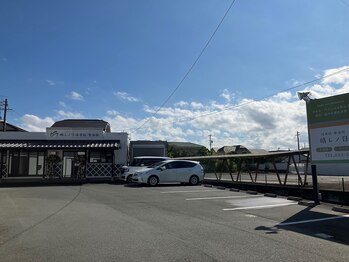 晴レノ日接骨院 整体院/駐車場♪