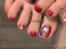 フットネイルも人気◎