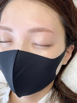 イット(it.)/アイブロウスタイリング