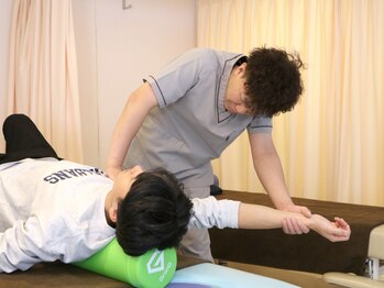 天満みぞぶち整骨院の写真/≪メンズ多数≫スピーディ/資格有◇ストレッチ/整体/姿勢矯正/脱毛…全部受けれる!仕事の合間も終わりもOK