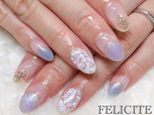 フェリシテ(FELICITE)