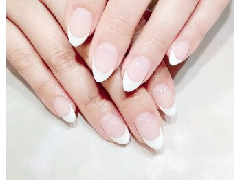 アリイネイルズ(ALII Nails)/フレンチネイル