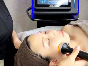 マールム(MALUM)/CMマシーン肌質改善フェイシャル