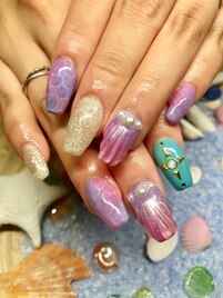 人魚の鱗ネイル