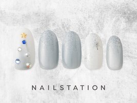 動く光のツリー／パラジェル