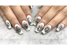 ケーエヌ(KN)/強めチークネイル