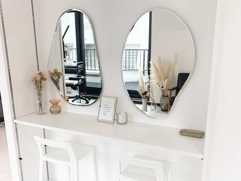 アモージュ(AMOJYU)の写真/ご新規様限定クーポンご用意有！まつ毛/眉毛初心者さん大歓迎◎プライベート空間なので初めての方も安心◎