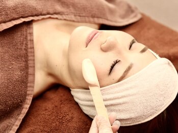 アルスタ(ALUSTA)の写真/【シェービングはもう古い!!】大人気★フェイスワックス光脱毛同時施術♪スキンケア浸透力&化粧ノリUP!