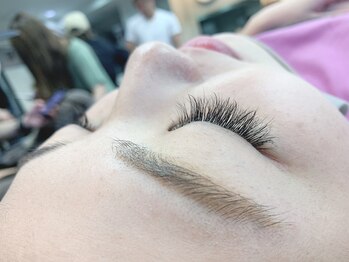 フリルアイビューティ 豊中店(Frill Eye Beauty)/