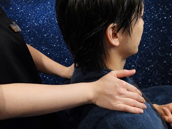 星のひみつきち/仕上げは肩マッサージ