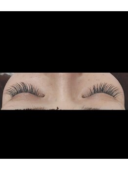 フリルアイビューティ 豊中店(Frill Eye Beauty)/