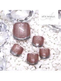 大人なシンプルフットデザイン。