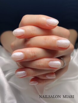 ミアリ(MIARI)の写真/【マグネット・オフ込¥5300】シンプルだからこそセンスが光る☆丁寧なケアでモチの良さ◎一味違うネイルを!