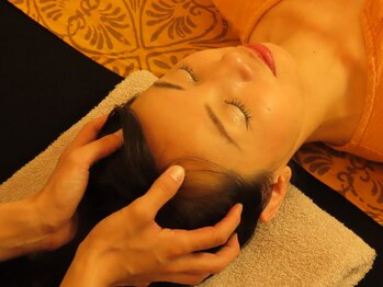 太陽空間の写真/＼施術した日は熟睡／当店人気NO１《タイ古式マッサージ＋極上ヘッドスパ110分￥11000》頭痛や眼精疲労にも