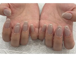 細フレンチネイル