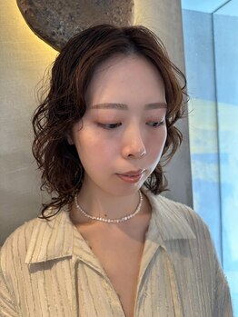 シーセブンビューティ(ccccccc b.)の写真/お顔のトータルバランスを見ながらフリーハンドでデザインします♪半個室でメンズのお客様も通いやすい◎