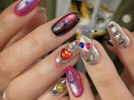 個性派ニュアンスネイル