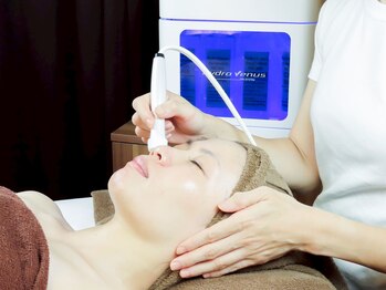 ミラン(MiLaN)/毛穴洗浄/ハイドラヴィーナス