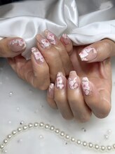 ビビ(ViVi)/手書きフラワーネイル