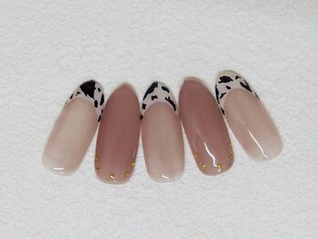 ティーエヌ 名古屋矢場町店/デザインフレンチネイル¥5980