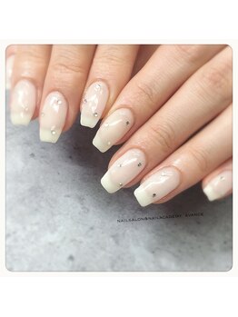 アヴァンセ(AVANCE)/シンプルネイル