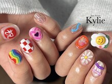 カイリー(Kylie)の雰囲気（アート/こだわりフォルム/ポップ/カラフル）