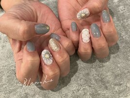 ぷっくりお花ネイル