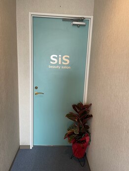 シス(SiS)/店舗入口