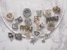 pomynailのこだわり最新ネイルパーツ紹介**