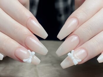 メオネイル(MEO NAIL)の写真/シンプルで洗練されたネイルが得意♪オフィスでも日常でも浮かない、大人女性のためのデザインが豊富◎