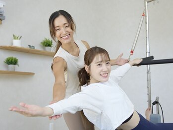 ピラティススタジオ Albright 鴨部店【アルブライト】