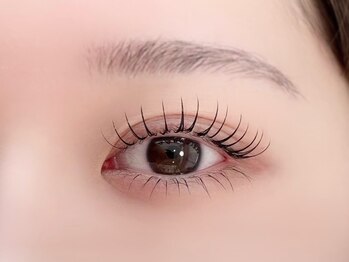 アイラッシュ&ネイル レーヌ池袋 (Reine)の写真/【似合わせ提案が得意!】一人一人の目の形や理想のイメージに合わせて「あなただけ」のデザインをご提案◎