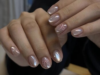 めぐみのネイルサロンの写真/ちゅるん感が大人気の【水光マグネット】春カラーにも似合う【リボンアート】など可愛いネイルがいっぱい♪