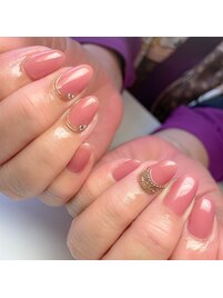 チェーン×アクセサリーネイル