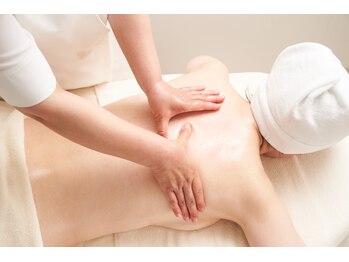 ポーラ ザ ビューティ 草加駅前店(POLA THE BEAUTY)/ボディエステ(背面)