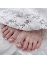 リンドネイル バイ モカ アンド ララ(Lind nail by moca and LaLa)/フットネイル