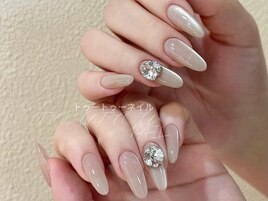 ベージュxVカット