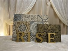 Detox Salon Rise【デトックスサロン ライズ】/白を基調とした店内