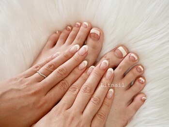 リットネイル(Lit nail)/オフホワイトフレンチ