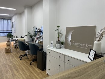 クレセント 新宿御苑前店(Crescent)/Crescent Eye 新宿御苑前店