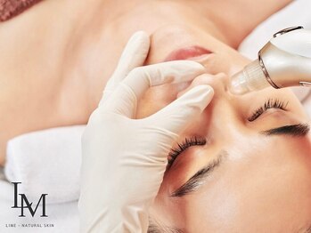 ライム 心斎橋(LIME)/ ハーブピーリング｜毛穴/ニキビ