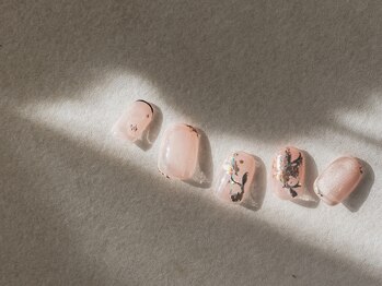 ワンスアポンアタイム(Once upon A time)の写真/【simple but little bit a fun】をコンセプトにこだわりが沢山。あなただけの贅沢なアートピースを指先に