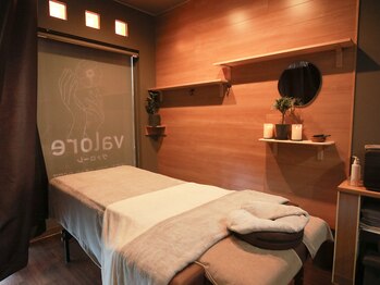 ヴァローレ(valore)/完全個室☆腸もみ/ヘッドスパ