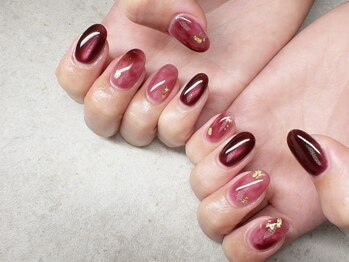 ナナネイル(7.Nail)の写真/[なんば駅徒歩2分]丁寧な仕上がり、モチの良さが自慢のハイコスパサロン★個室で寛ぎながらキレイを叶う！