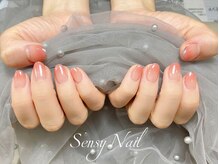 センシー ネイル スタジオ(Sensy Nail Studio)/ショートネイルにも王道フレンチ