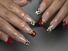 イントゥ(into+)の雰囲気（海外ネイルも♪）