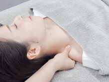 小顔美容鍼灸院HARIKA横浜店【美容鍼×小顔矯正×ブライダル】【4/1NEWOPEN（予定）】/肩こり/スマホ首にお悩みの方に
