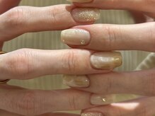 ニュアンス シンプル ゴールド