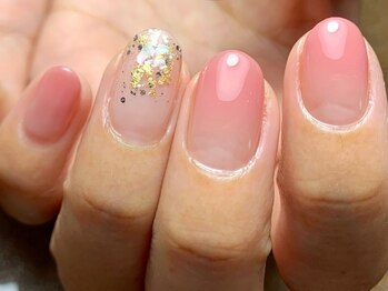 ネイルトリート 茨木駅前店(NAIL TREAT)の写真/【オフィスネイルにもピッタリ♪】大人上品なデザインを多数ご用意！派手なネイルが出来ない方に◎